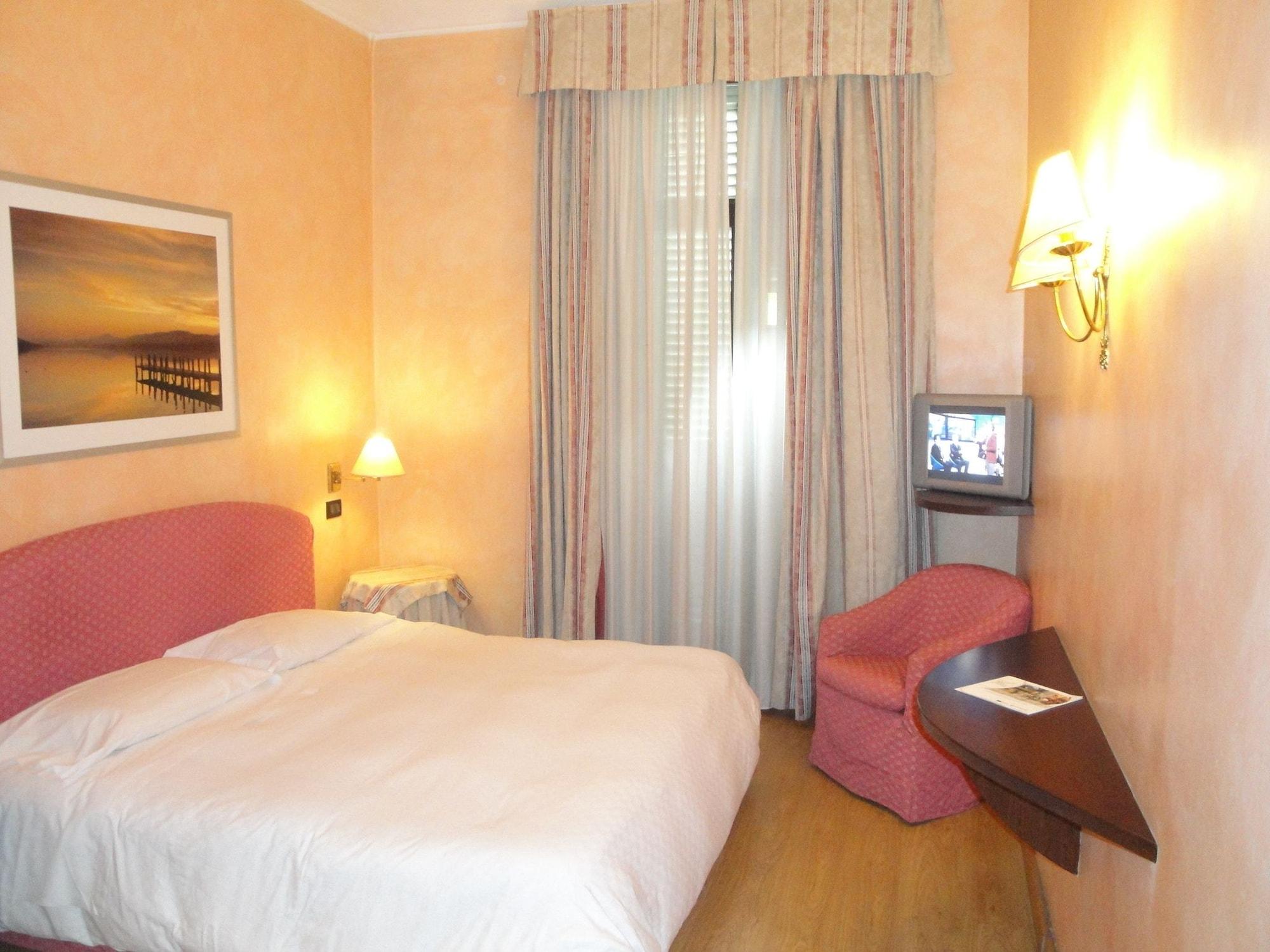 Hotel Due Mondi Turin Exteriör bild